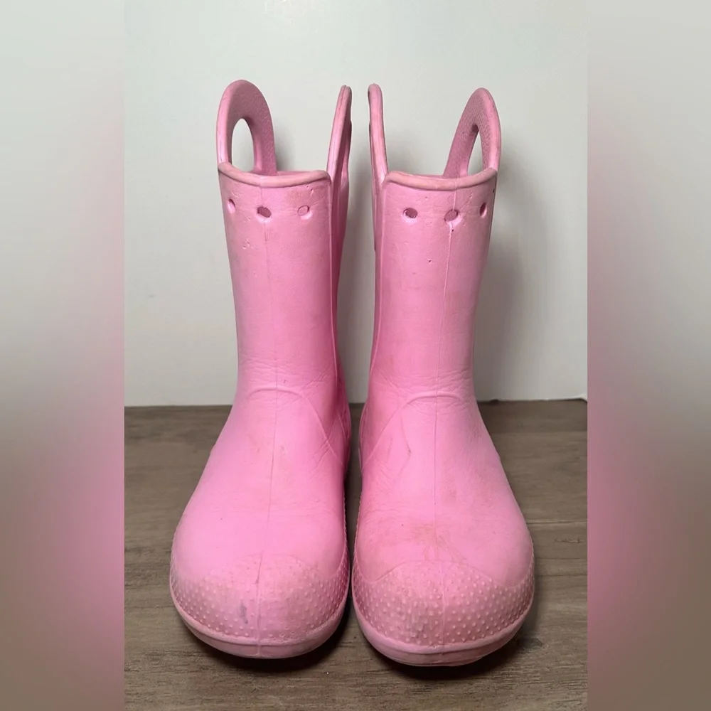Crocs Kids Handle It Rain Boot Size J2‎ Girls Pink Waterproof Pull/Slip On.
